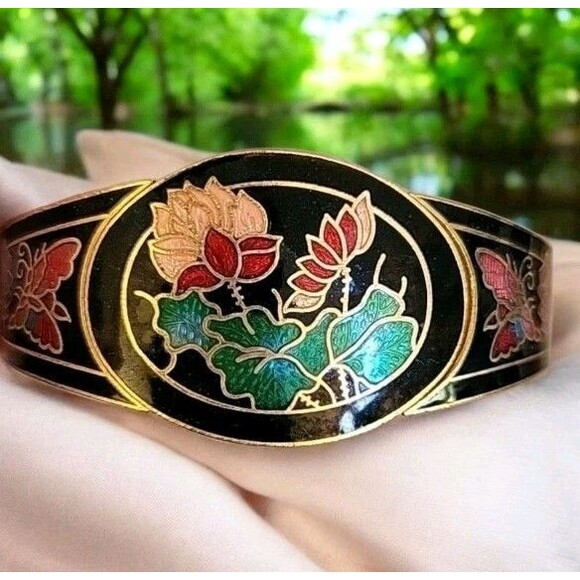 Vintage Cloisonne Lotus Floral Butterfly Gold Tone Bangle Clamp Bracelet - Picture 1 of 9